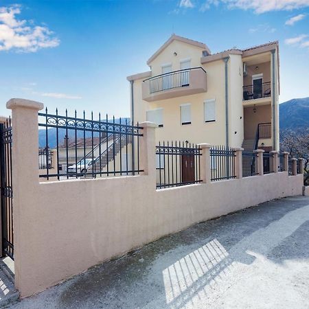 Apartments Donkovic โกตอร์ ภายนอก รูปภาพ