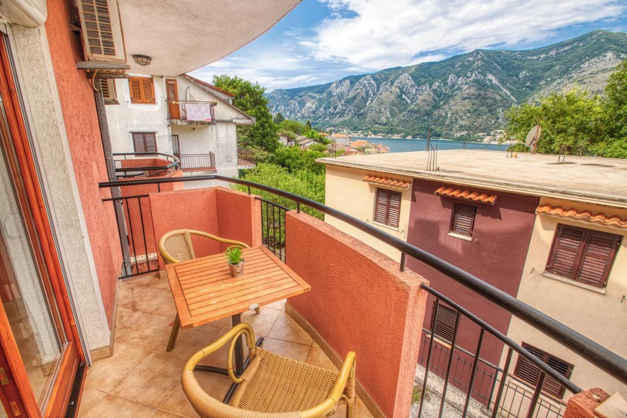 Apartments Donkovic โกตอร์ ภายนอก รูปภาพ