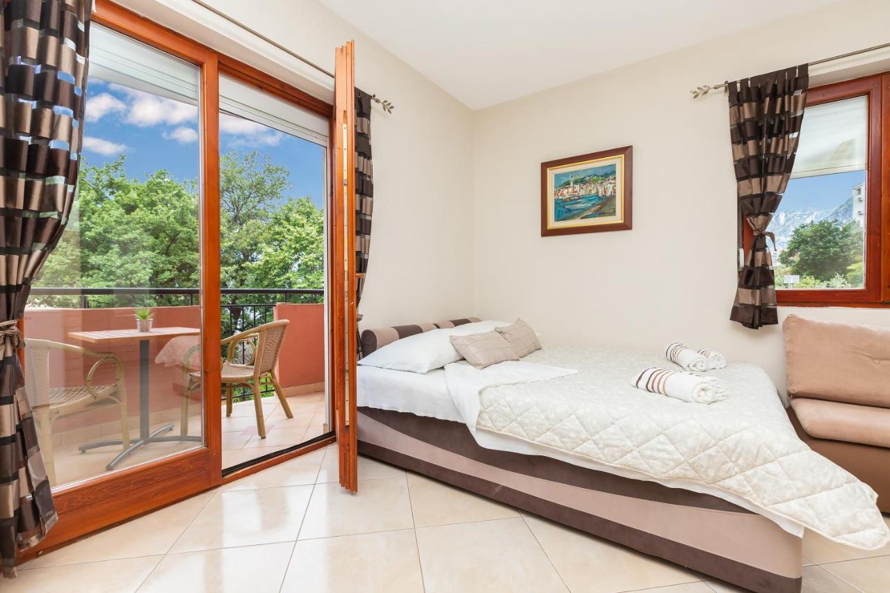 Apartments Donkovic โกตอร์ ภายนอก รูปภาพ