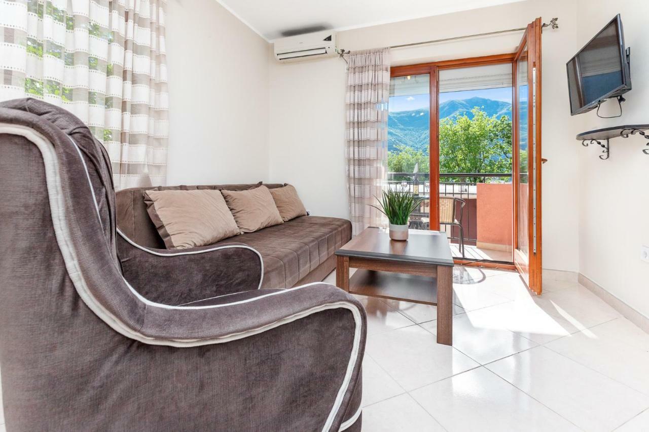 Apartments Donkovic โกตอร์ ภายนอก รูปภาพ