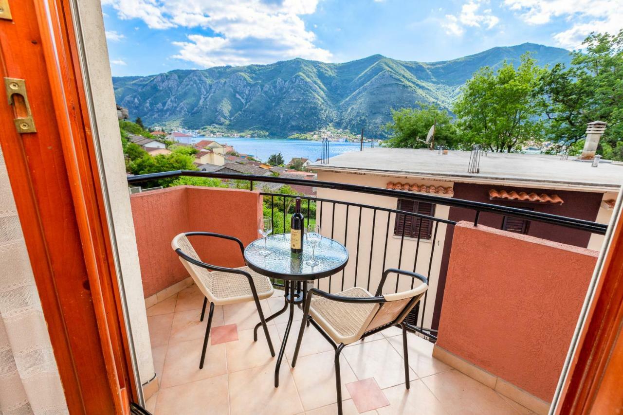 Apartments Donkovic โกตอร์ ภายนอก รูปภาพ