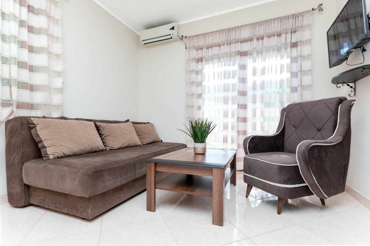 Apartments Donkovic โกตอร์ ภายนอก รูปภาพ