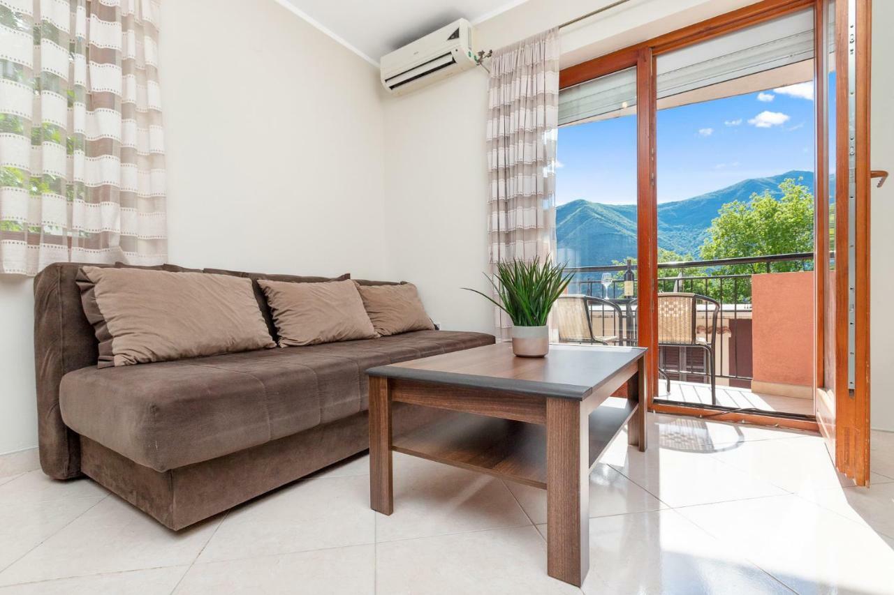 Apartments Donkovic โกตอร์ ภายนอก รูปภาพ
